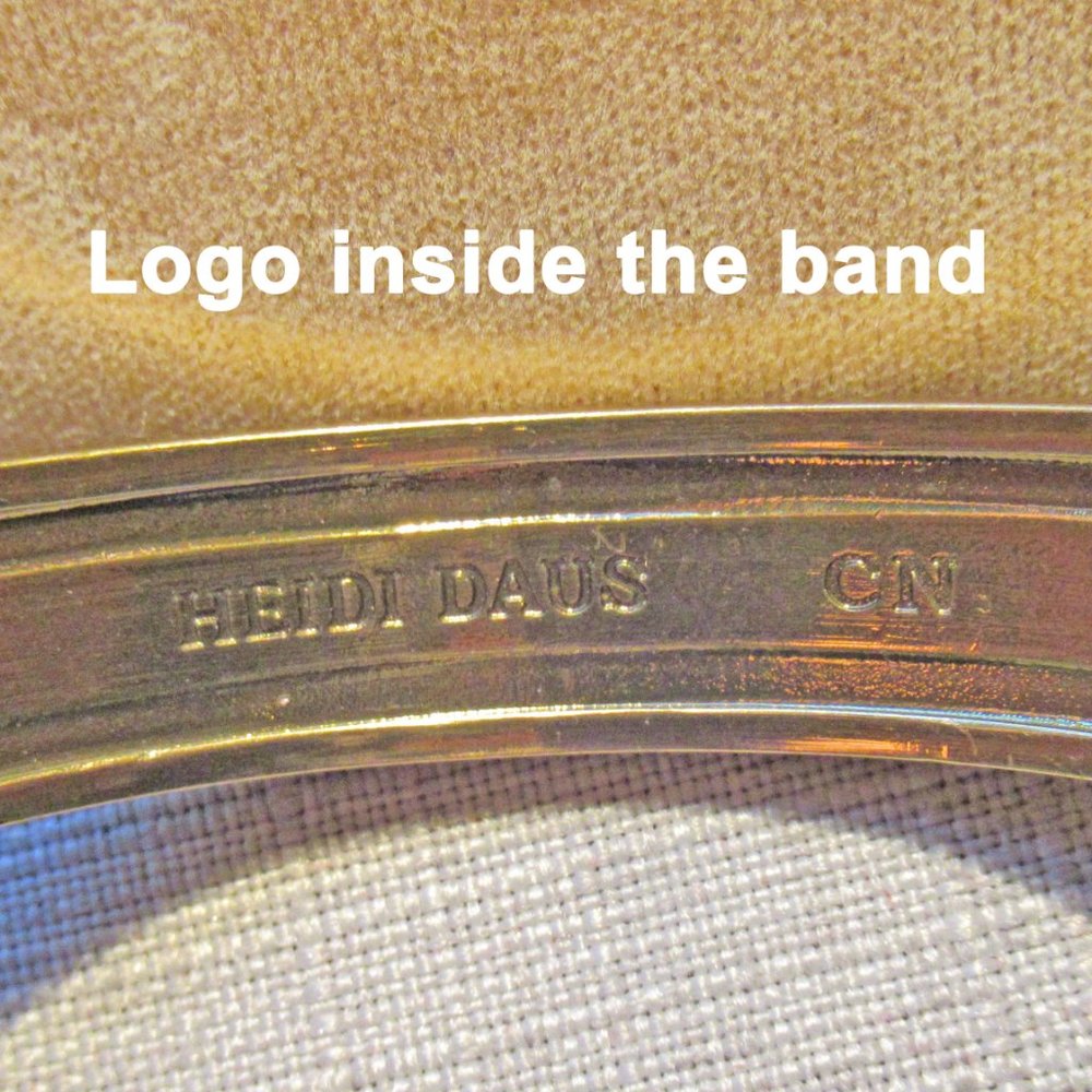 Heidi Daus curved raised 3-D hinged bangle bracelet, 1/2 inch wide, Swarovski - Picture 5 of 11